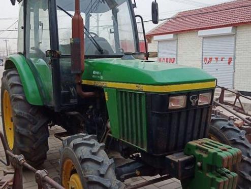 John Deere Tractor  1804  