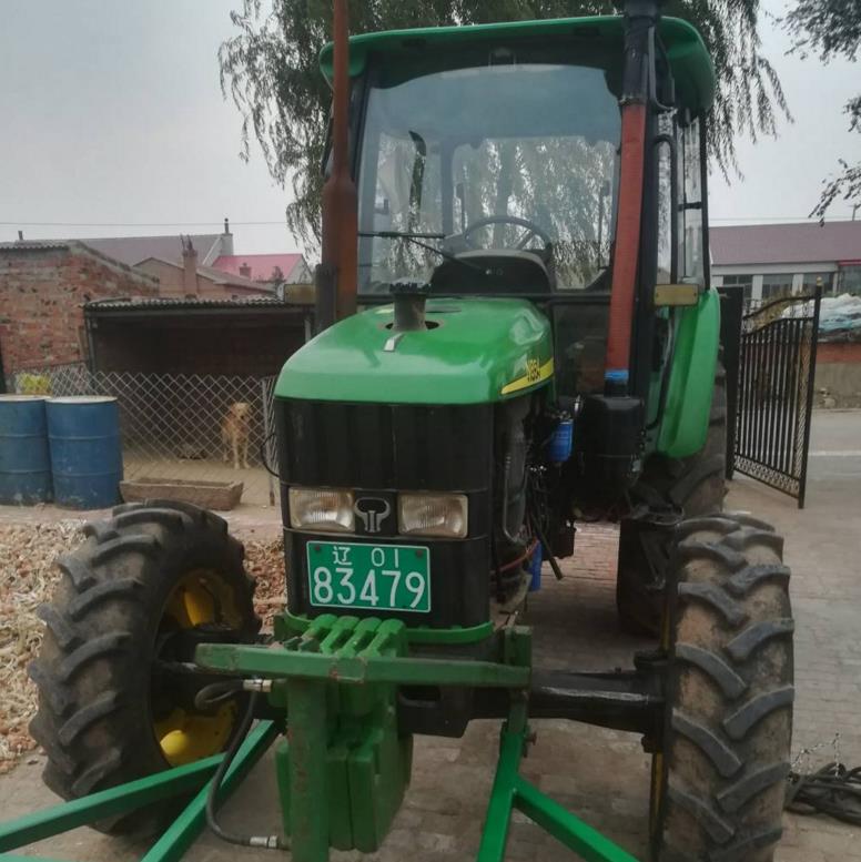 John Deere Tractor 854  