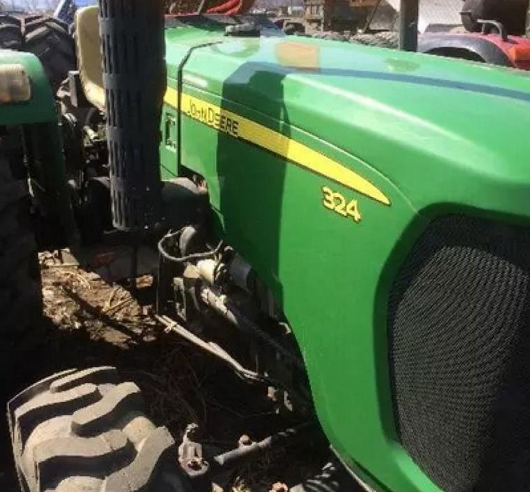 John Deere Tractor 324  (图1)