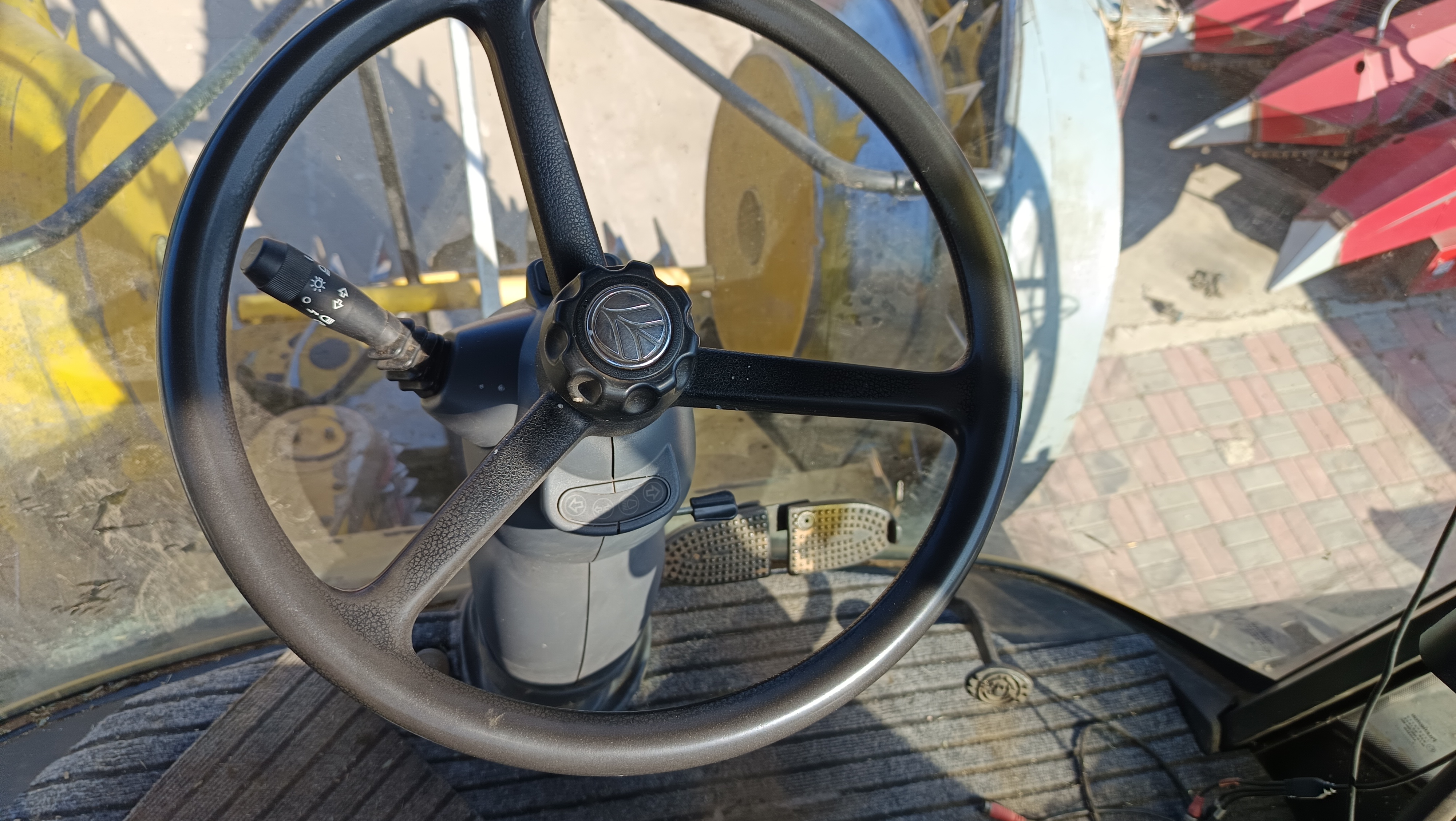 纽荷兰FR9040(500)(图18) 纽荷兰FR9040(500)(图18)