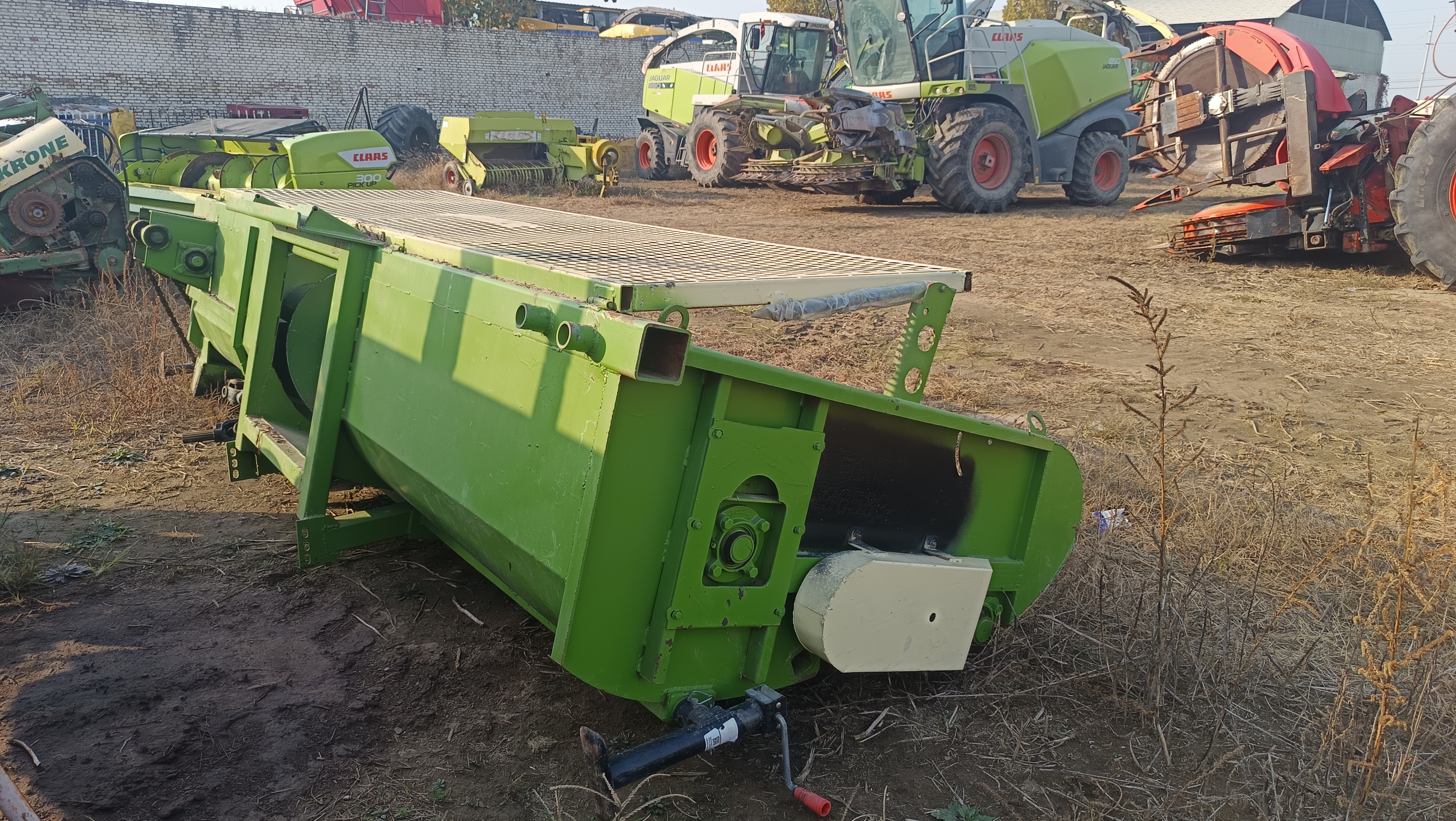 国产地滚刀割台(图3) 国产地滚刀割台(图3)