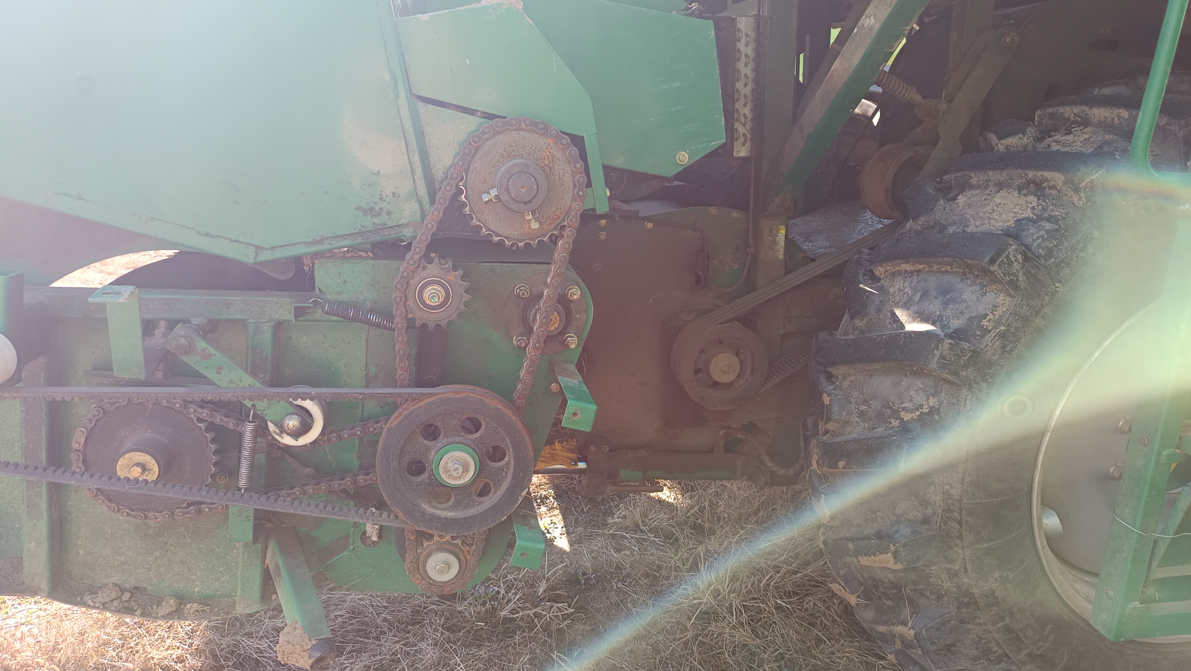 常发茎穗双收机(图2) 常发茎穗双收机(图2)